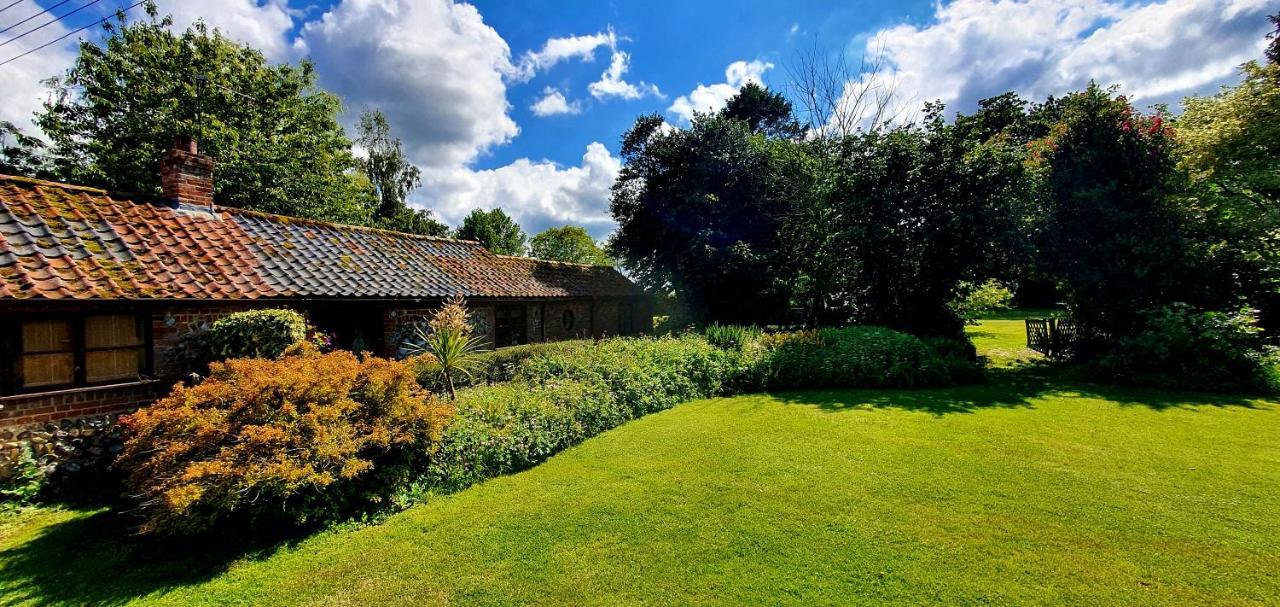 Laburnum Holiday Cottage Tunstead  ภายนอก รูปภาพ
